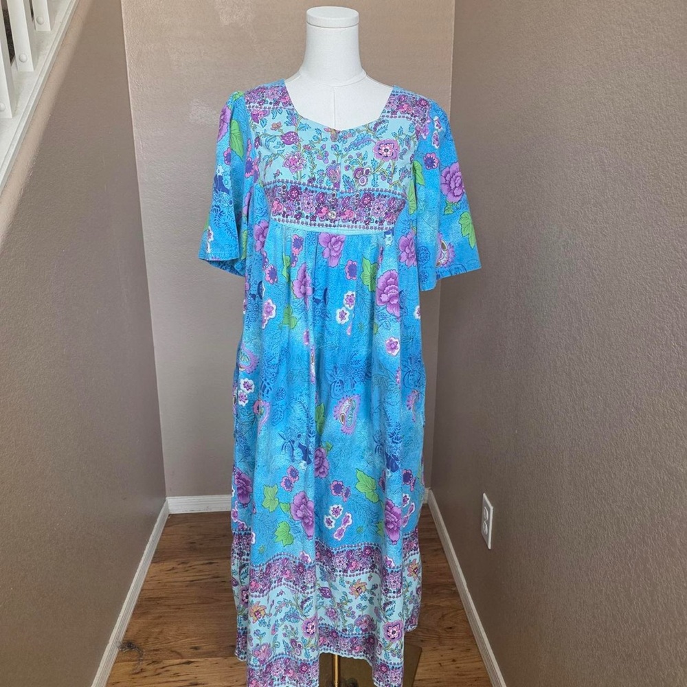 Turquoise Floral Maxi Dress with Short Sleeves